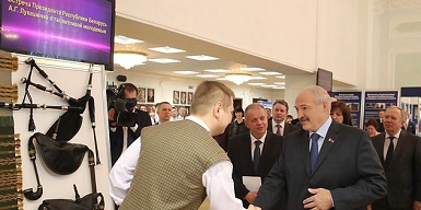 Президент Беларуси Александр Лукашенко проводит встречу с творческой молодежью